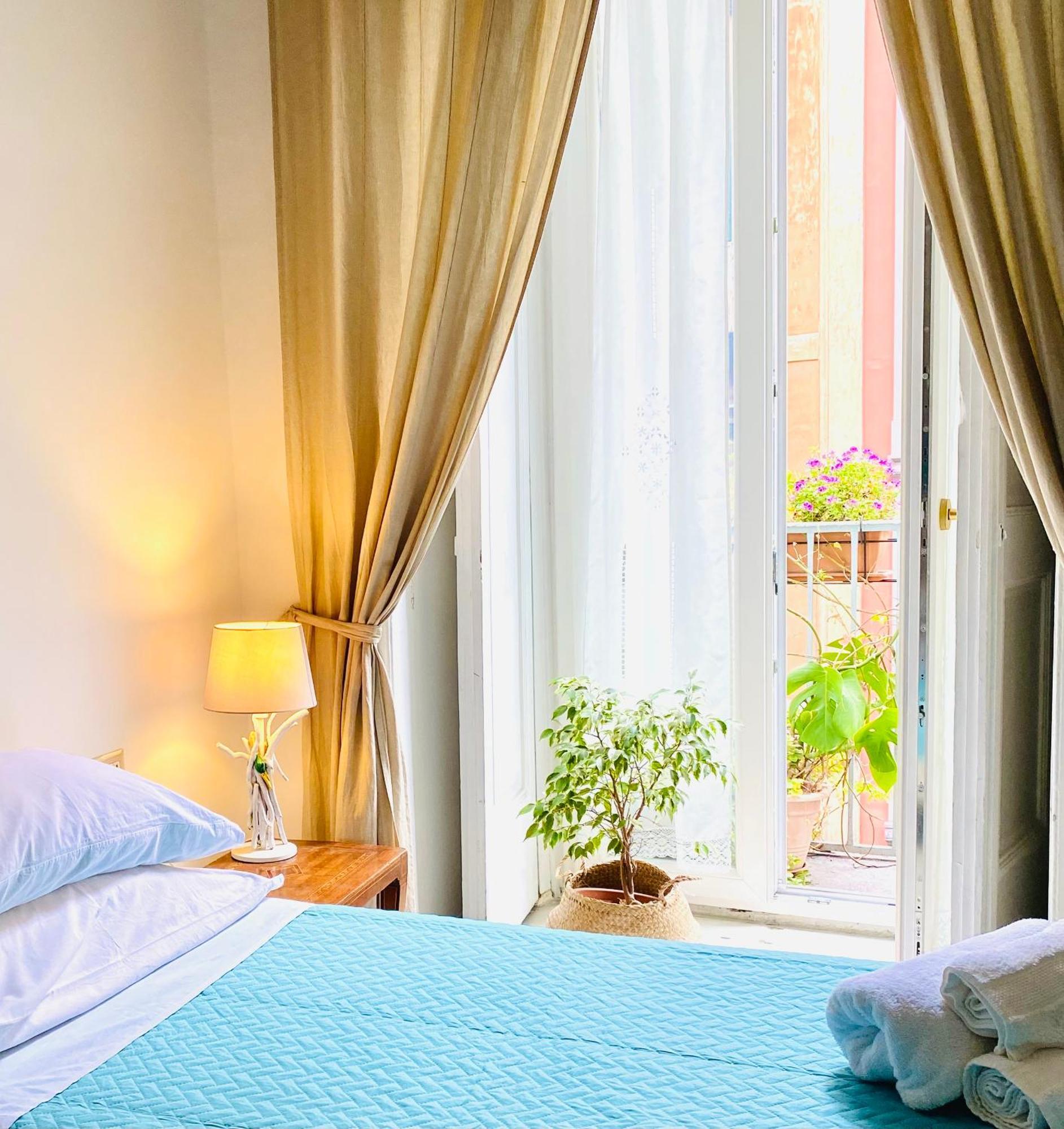 Bed & Breakfast Arte E Musei Naples
